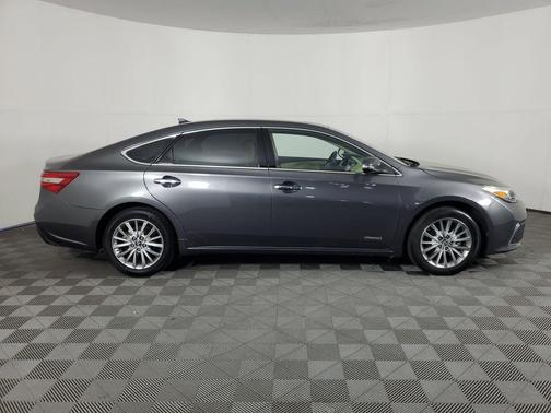 2018 Toyota Avalon Hybrid Limited