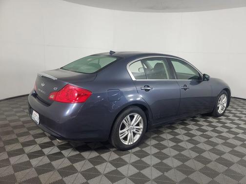 2011 INFINITI G37 Journey