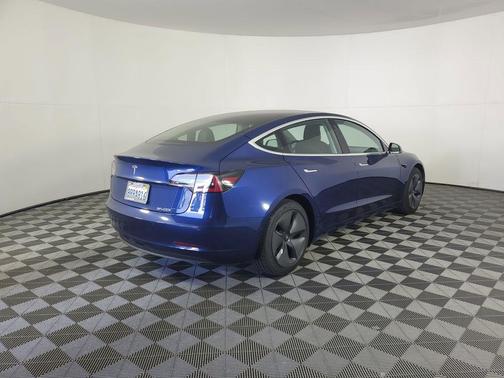 2020 Tesla Model 3 Standard Range Plus