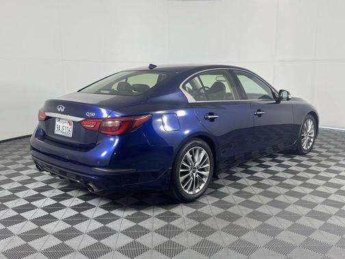 2022 INFINITI Q50 LUXE
