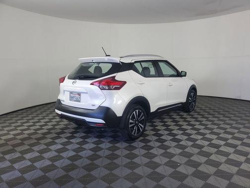 2018 Nissan Kicks SR