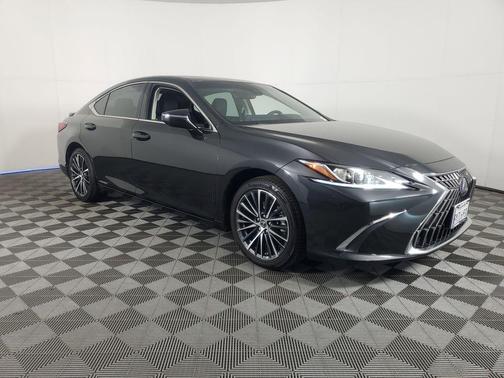 2022 Lexus ES 300h 300H