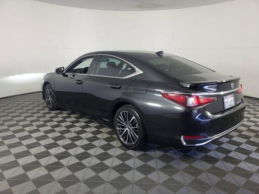 2022 Lexus ES 300h 300H