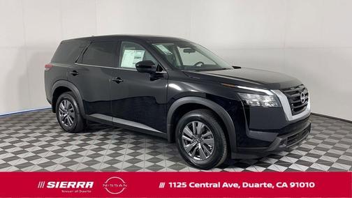 2025 Nissan Pathfinder S