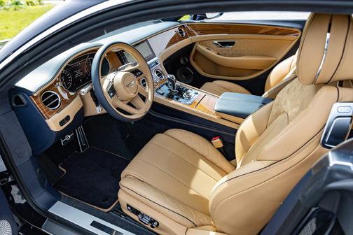 Dark Sapphire Metal 2022 Bentley Continental GT V8