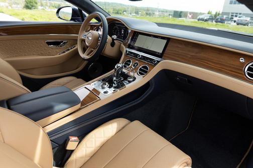 Dark Sapphire Metal 2022 Bentley Continental GT V8