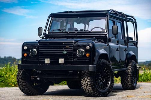 BLACK 1993 Land Rover Defender 110