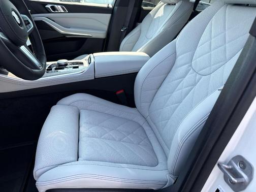 Alpine White 2026 BMW X5 xDrive40i