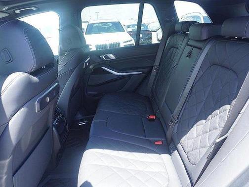 2025 BMW X5 sDrive40i