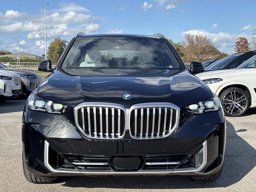 Black Sapphire Metallic 2026 BMW X5 PHEV xDrive50e