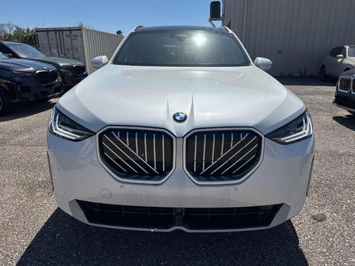 Mineral White Metallic 2026 BMW X3 30 xDrive