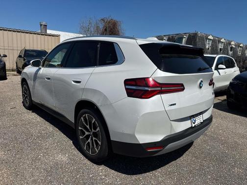 Mineral White Metallic 2026 BMW X3 30 xDrive