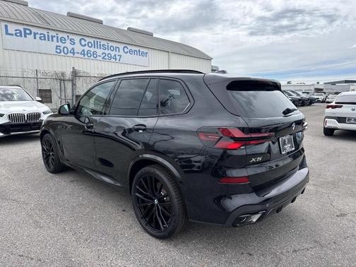 Black Sapphire Metallic 2026 BMW X5 xDrive40i