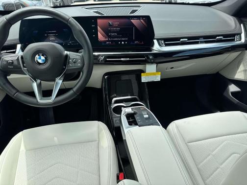 Dune 2026 BMW X1 xDrive28i