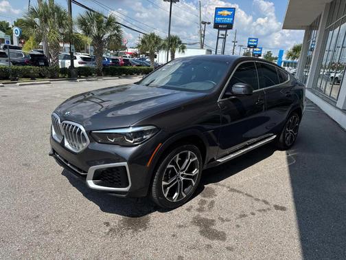 2022 BMW X6 xDrive40i