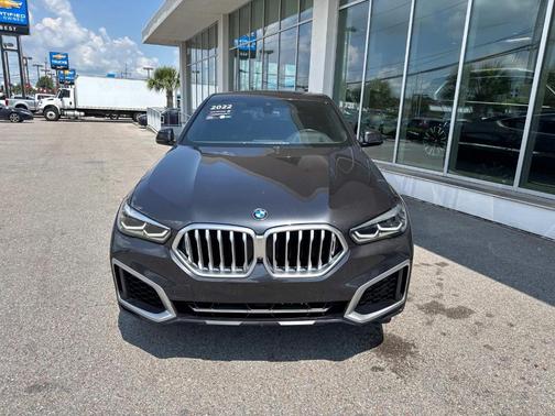 2022 BMW X6 xDrive40i