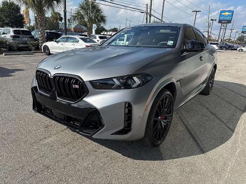 2025 BMW X6 M60i