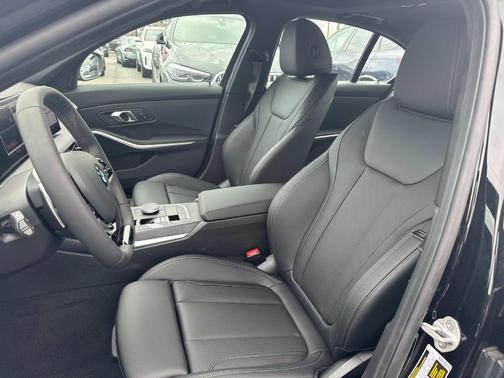 2025 BMW 330 i