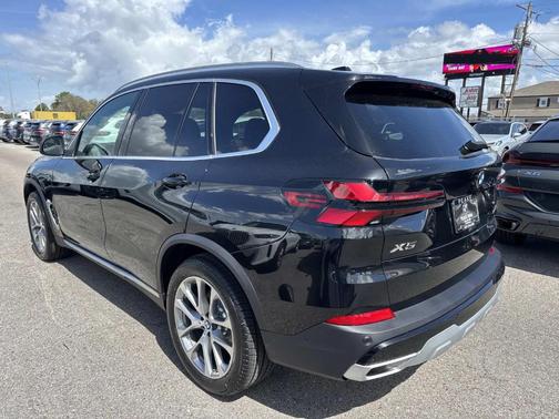 2026 BMW X5 sDrive40i