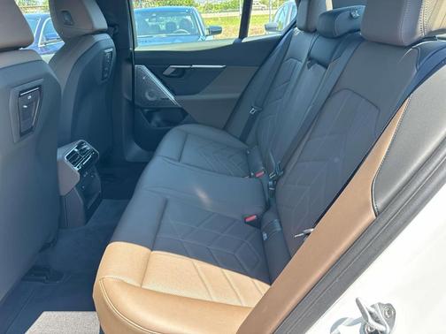 Alpine White 2026 BMW 530 i