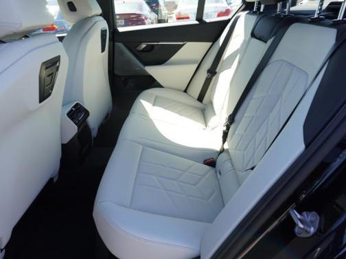 2024 BMW 530 i