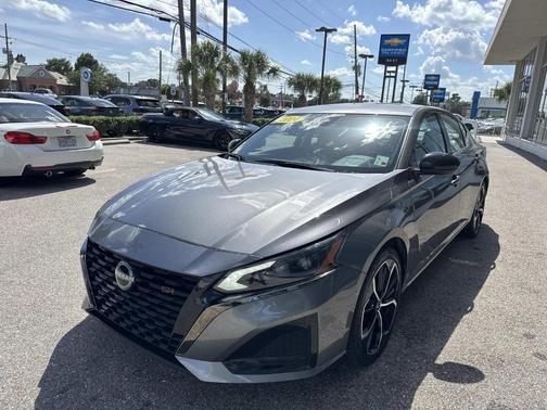 Gun Metallic 2024 Nissan Altima 2.5 SR