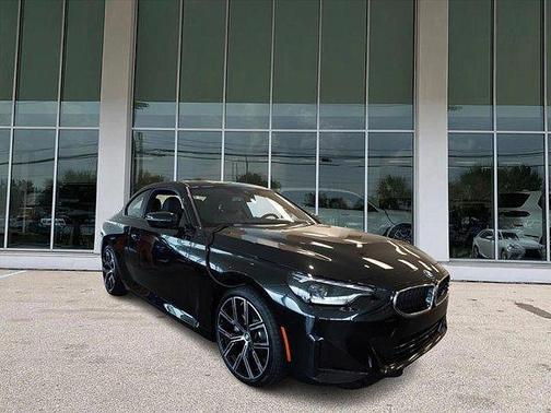 2024 BMW 230 i