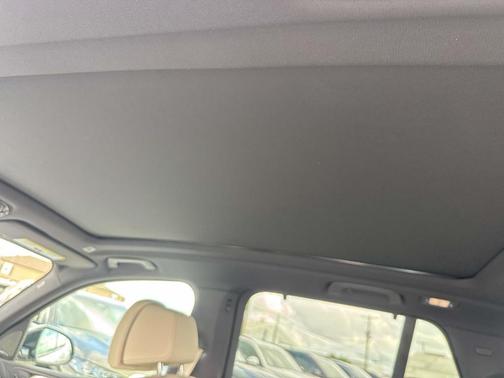 Mineral White Metallic 2026 BMW X5 xDrive40i