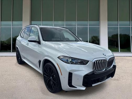 Mineral White Metallic 2026 BMW X5 xDrive40i