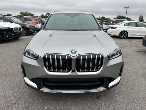 Space Silver 2025 BMW X1 xDrive28i