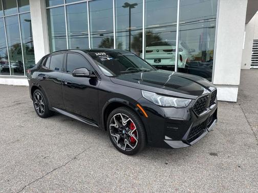 Black Sapphire Metallic 2025 BMW X2 xDrive28i