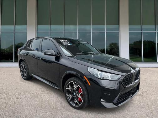 Black Sapphire Metallic 2025 BMW X2 xDrive28i