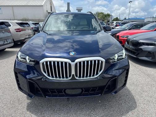 Tanzanite Blue II Metallic 2026 BMW X5 sDrive40i