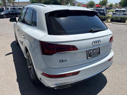 2022 Audi Q5 45 S line quattro Premium