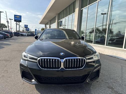 2021 BMW 530 i