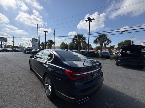 Imperial Blue Metallic 2019 BMW 750 i