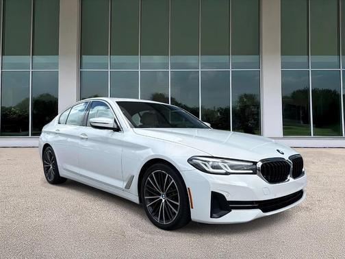 Alpine White 2023 BMW 530 i