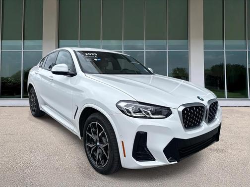 2023 BMW X4 xDrive30i