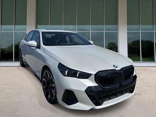 Mineral White Metallic 2027 BMW 530 i