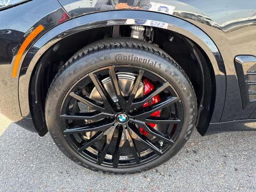 Black Sapphire Metallic 2026 BMW X5 xDrive40i
