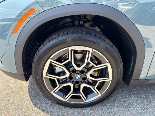 Green Metallic 2026 BMW X2 xDrive28i