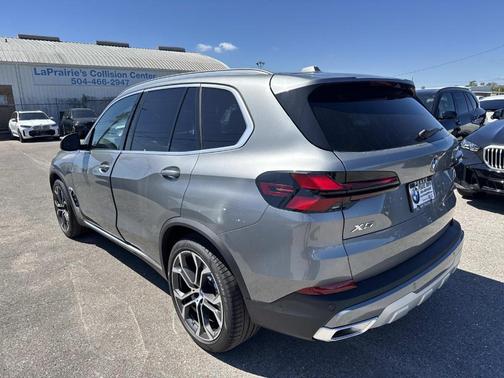 Gray Metallic 2026 BMW X5 xDrive40i