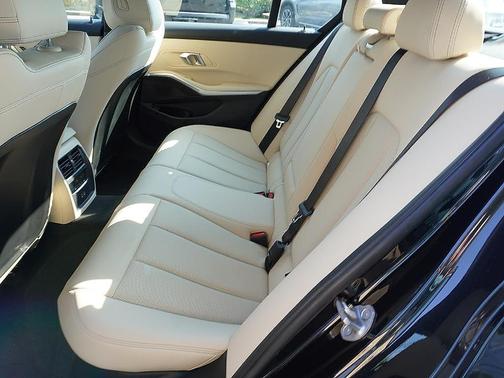 2024 BMW 330 i