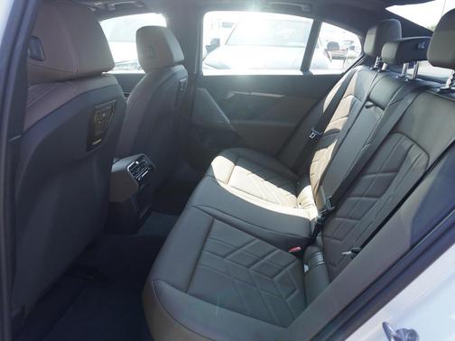 2024 BMW 530 i