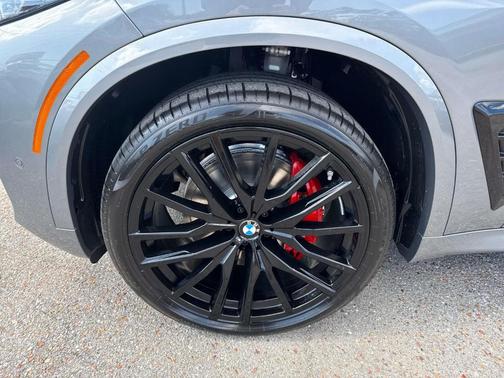 Gray Metallic 2026 BMW X5 xDrive40i
