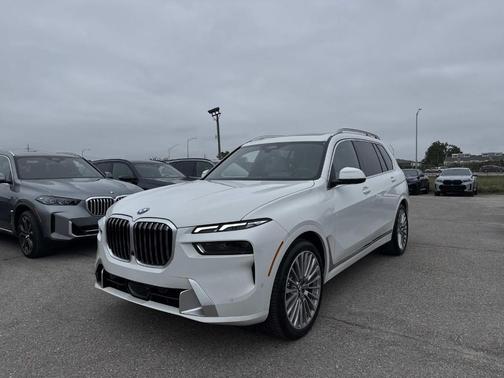 2026 BMW X7 xDrive40i