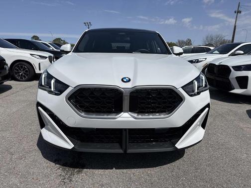 Alpine White 2026 BMW X2 xDrive28i
