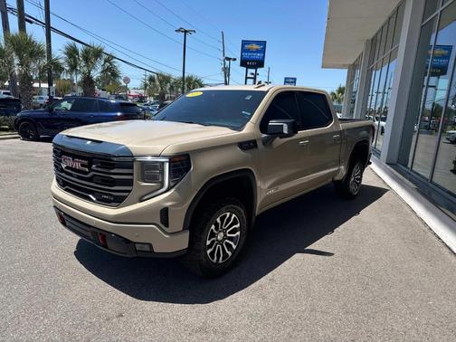 2023 GMC Sierra 1500 AT4