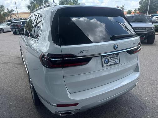 2026 BMW X7 xDrive40i