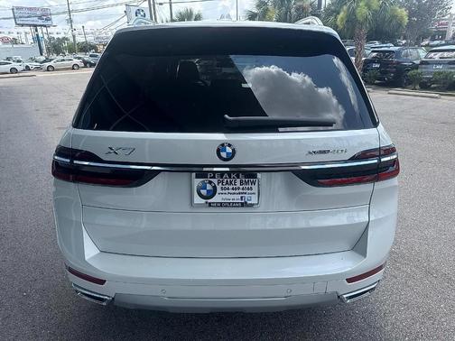 2026 BMW X7 xDrive40i